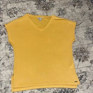 Orvis Women's Sunny Yellow V-Neck Short Sleeve Top